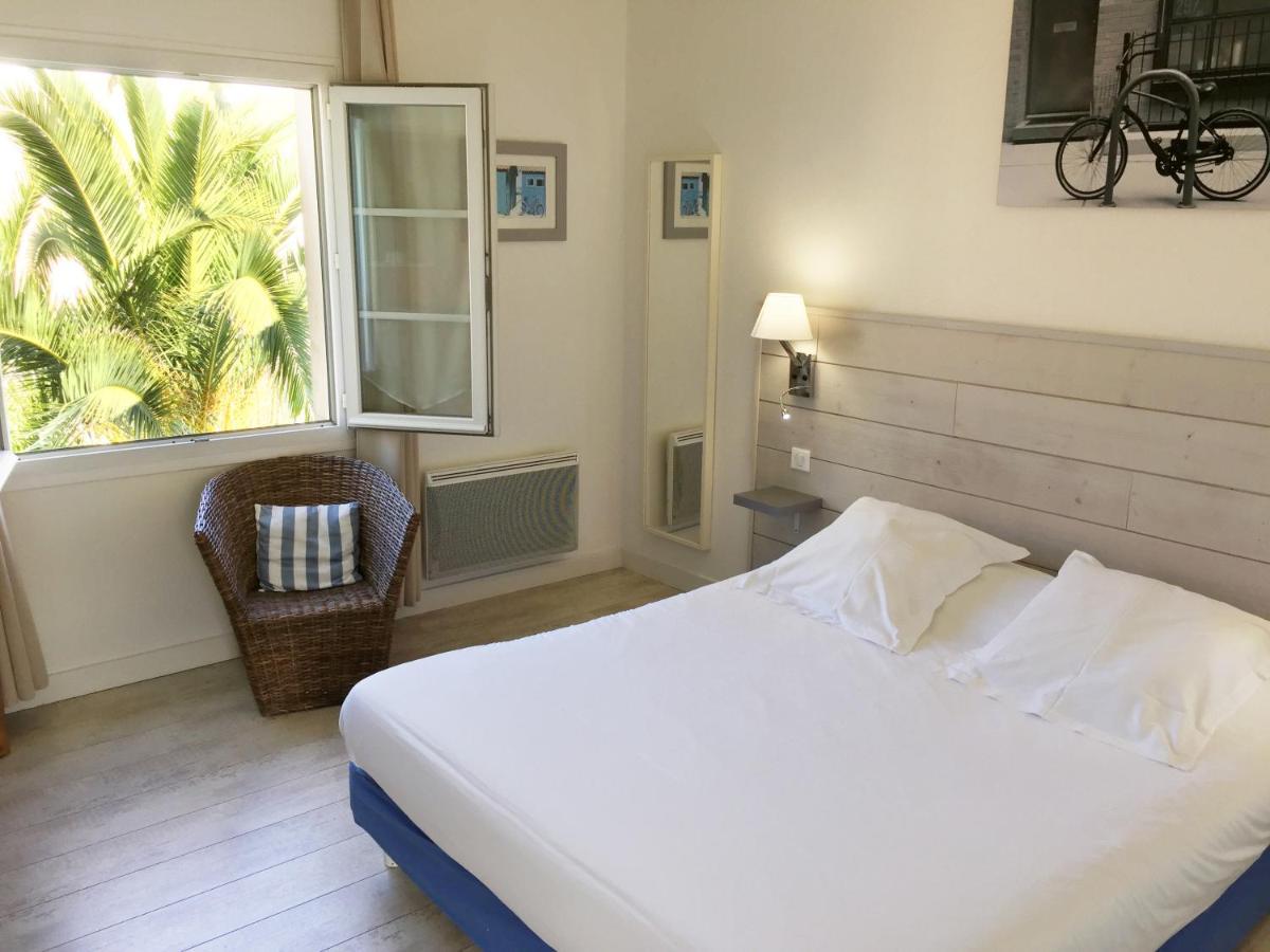 Hotel Le Square 생-피에르-돌레롱 외부 사진