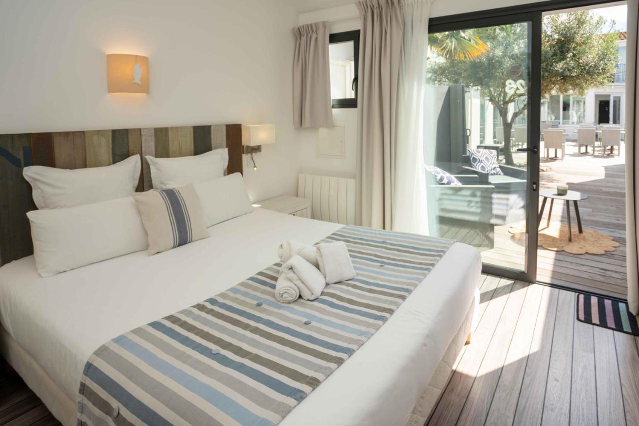 Hotel Le Square 생-피에르-돌레롱 외부 사진